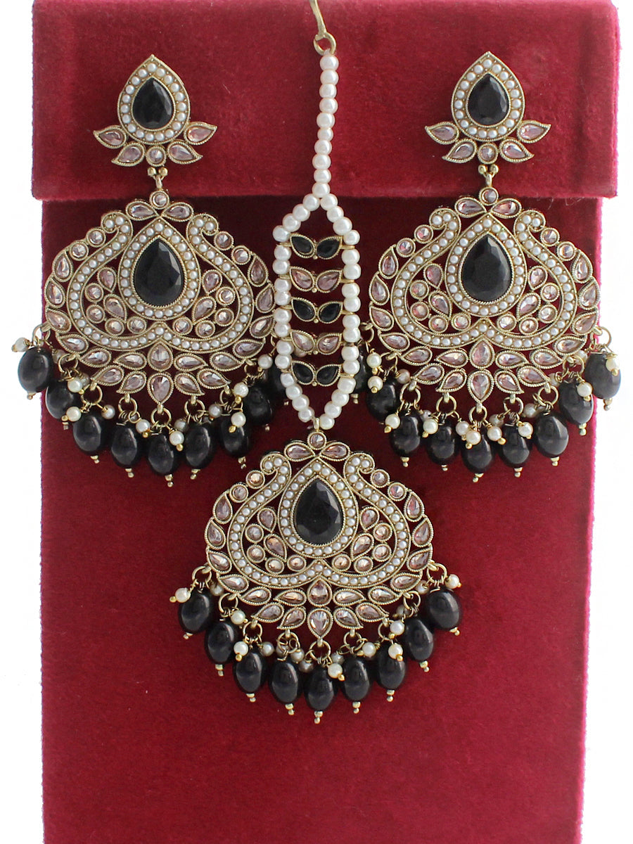 Akshita Earrings & Tikka-Black