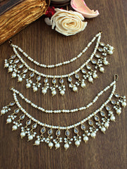 Rabia Ear Chain-white