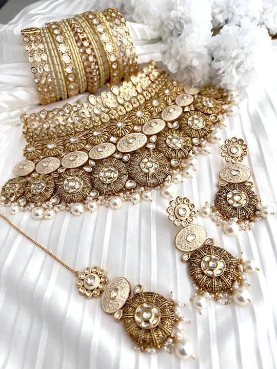 Shailja Necklace Set-Ivory