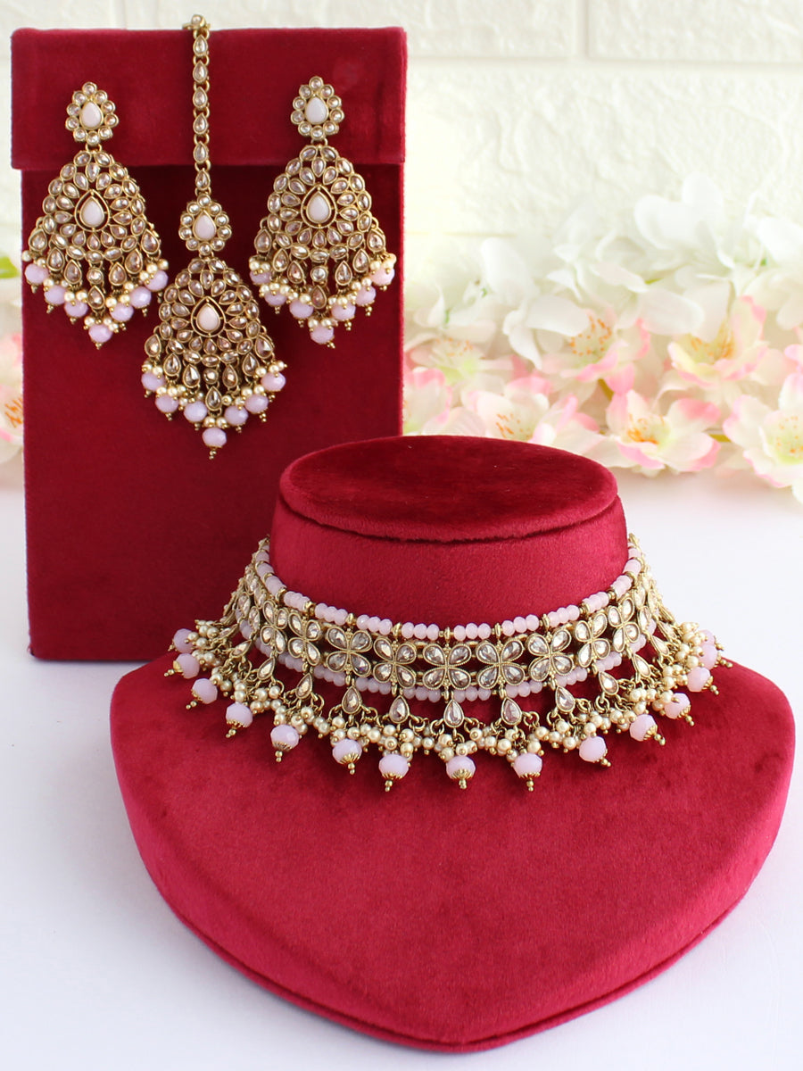 kinjal Necklace Set