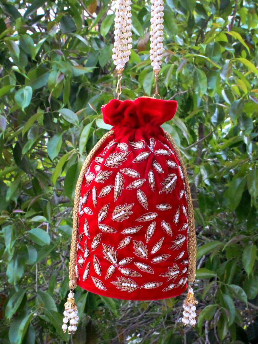 Maanvi Potli Bag-Red