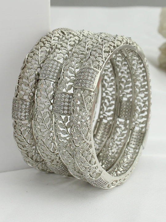 Vishali Bangle Set - Silver