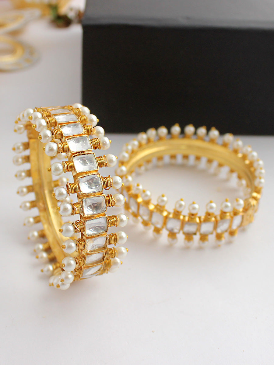 Pallavi Bangle Set-White