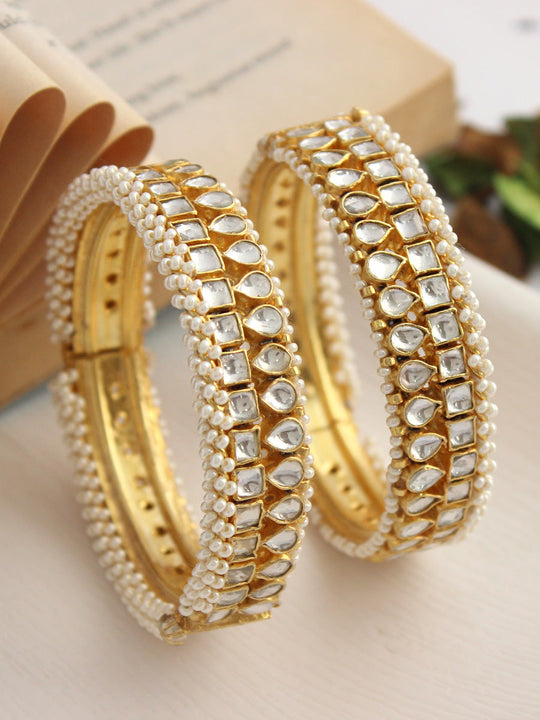 Sanskriti Bangle Set-White