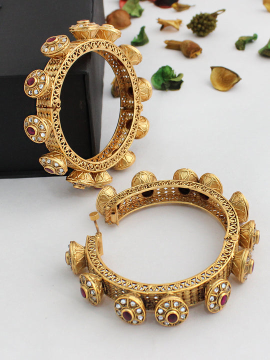 Aradhya Bangle Set