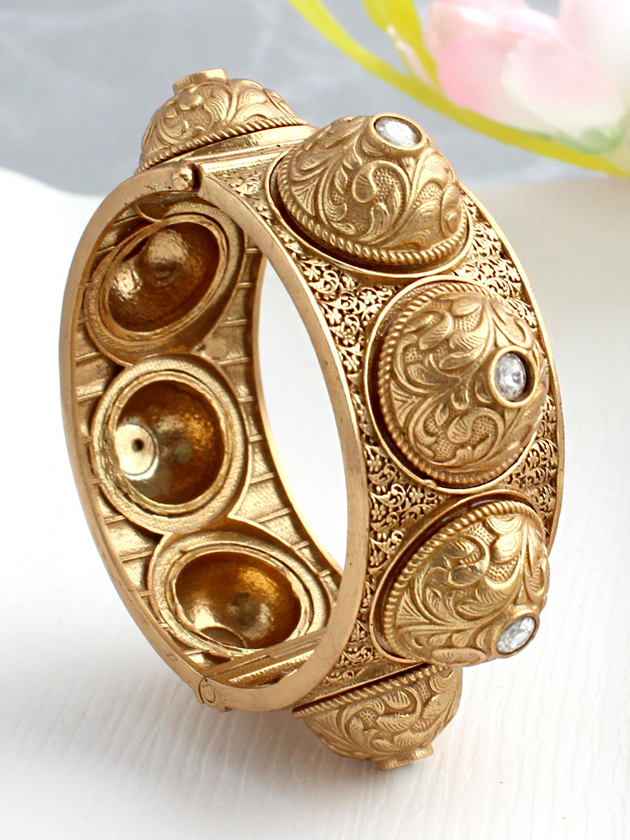 Amaya Bangle-Gold