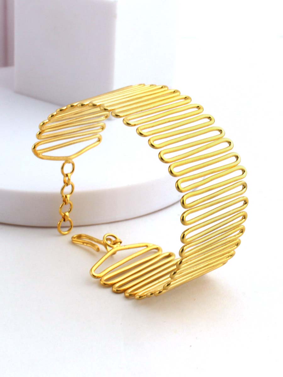 Abigail Cuff Bracelet-gold