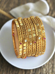 Aabha Bangle Set-Gold