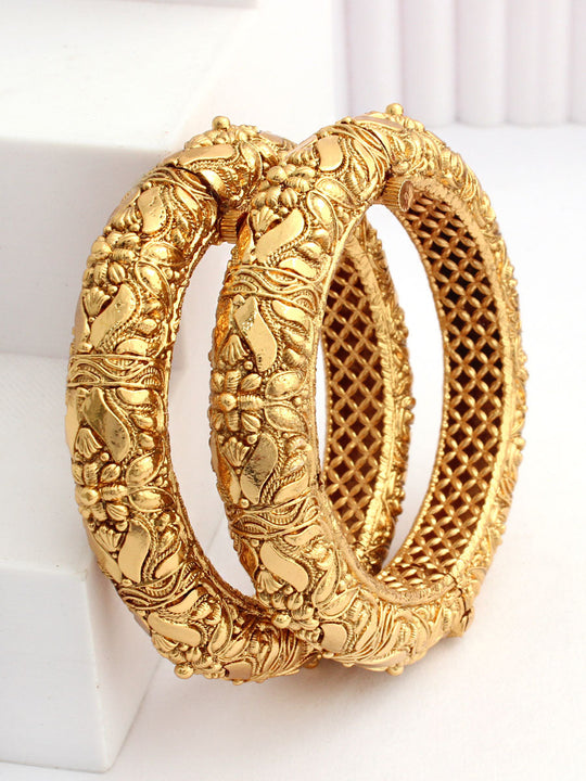 Lipika Bangle Set-gold