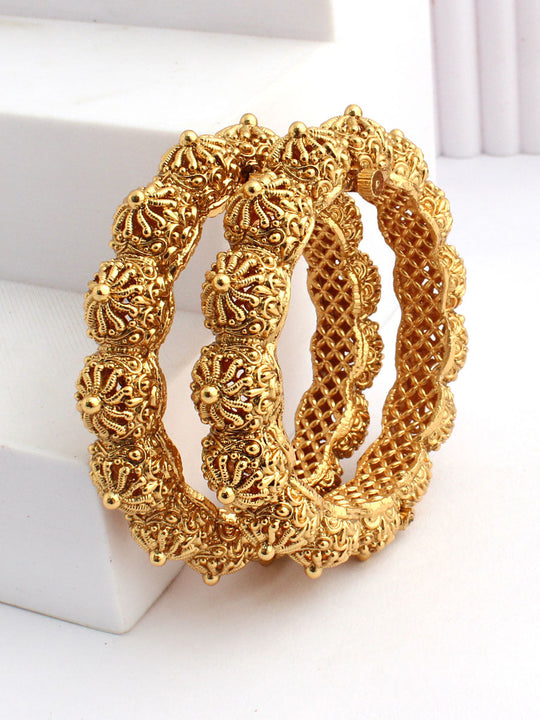 Nandita Bangle Set-Gold