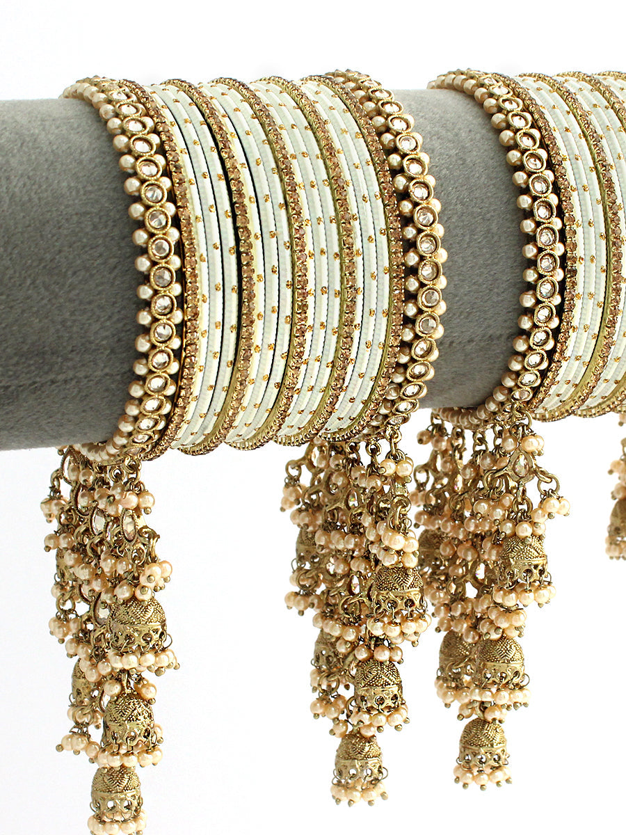 Ashna Bangle Set / Stack-White