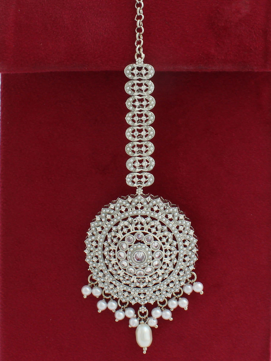 Mehreen Earrings Tikka Set With Ear Chain