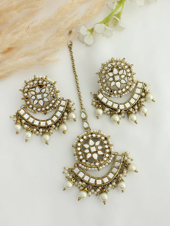 Nushrat Earrings & Tikka-Pearl