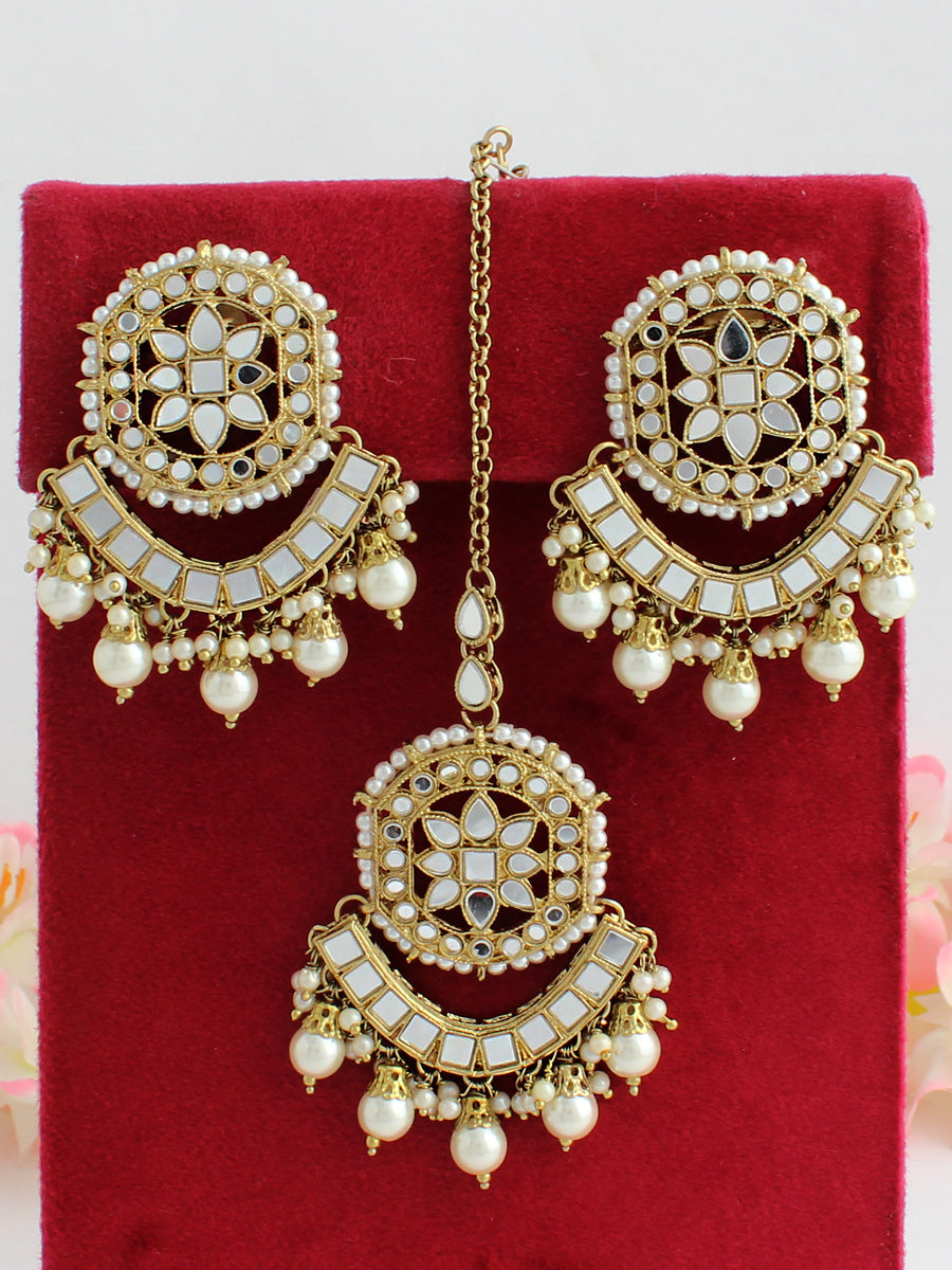 Nushrat Earrings & Tikka-Pearl