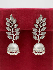 Tanvi Jhumki Earrings-Silver