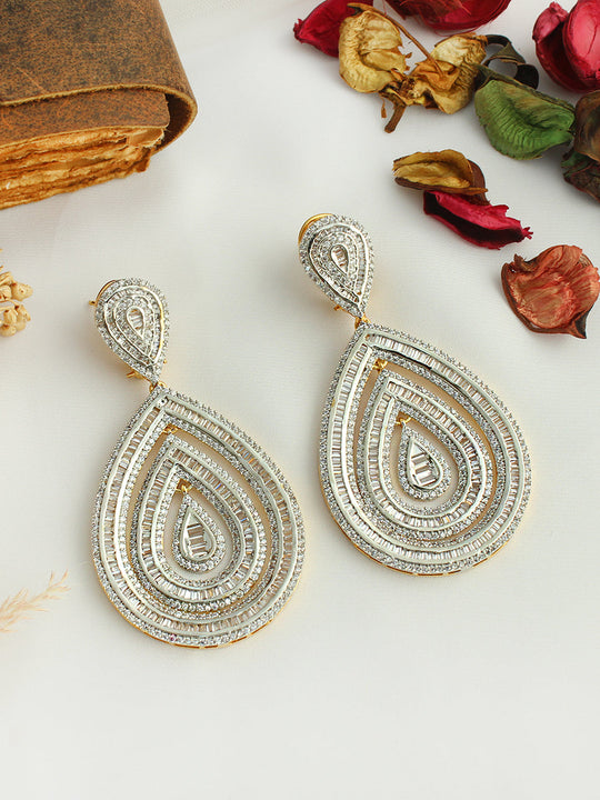 Eshal Earrings-Metallic