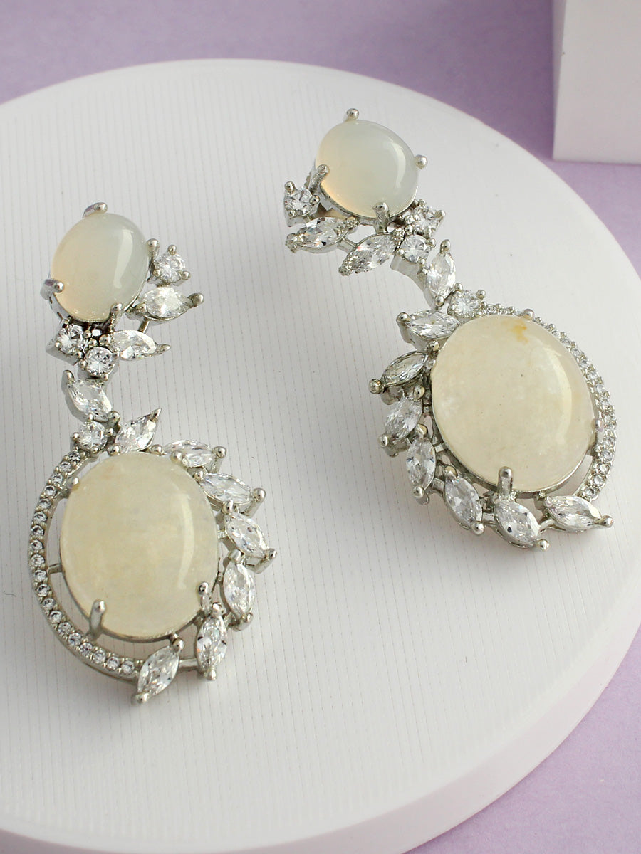 Megan Earrings-ivory