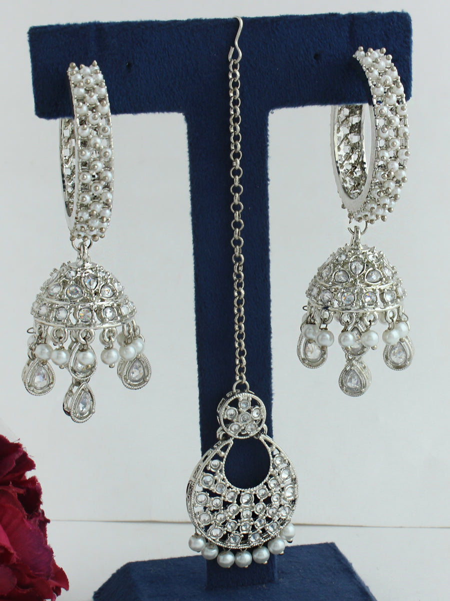 Manya Earrings & Tikka