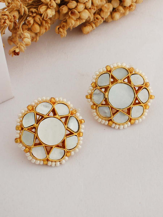 Pia Stud Earrings-Pearl