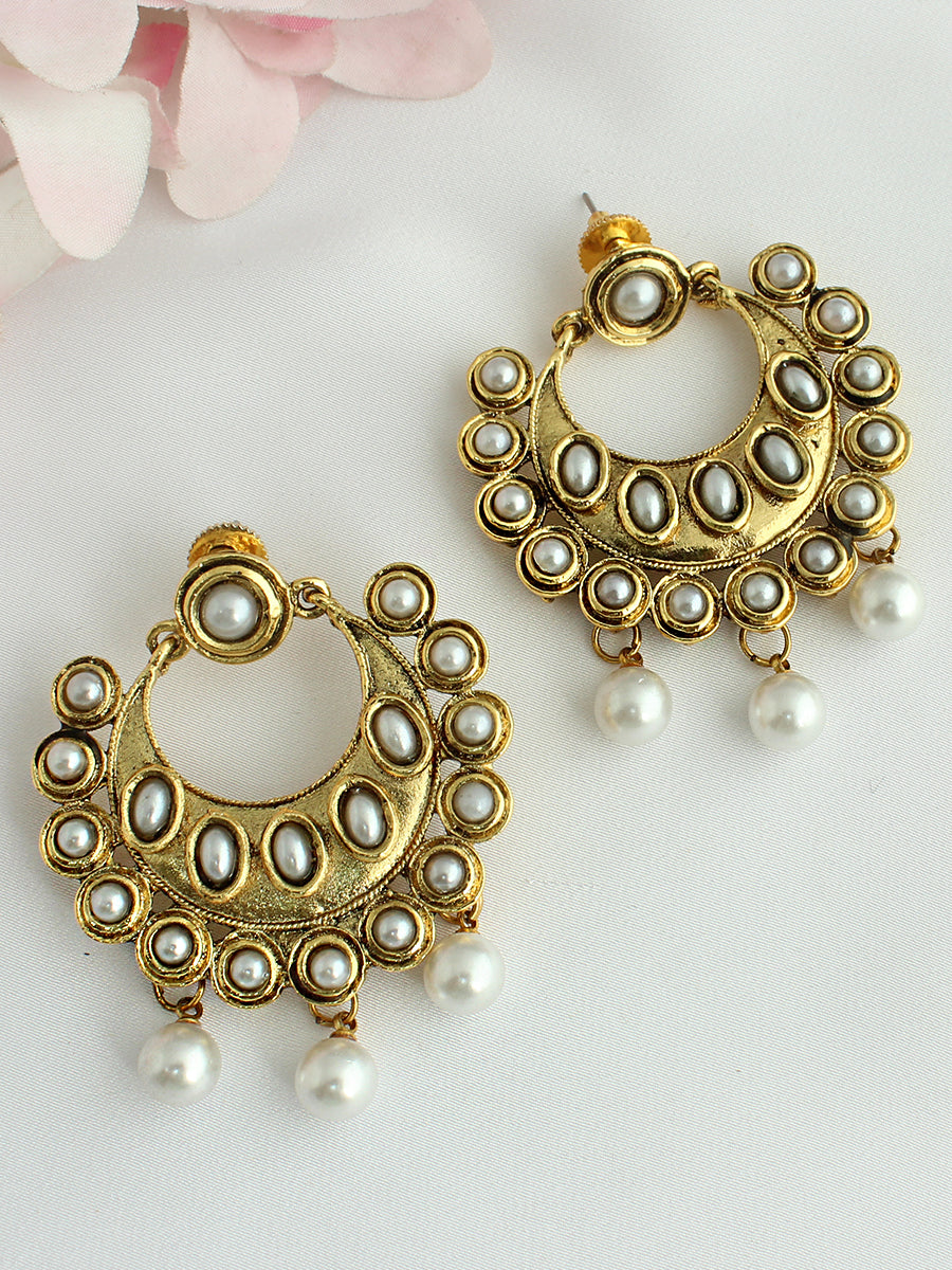 Bela Chandbali Earrings-Gold