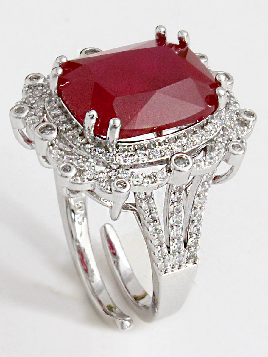 Elina Ring-Maroon