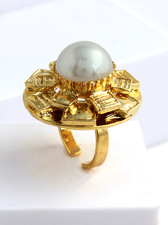 Madonna Ring-Pearl