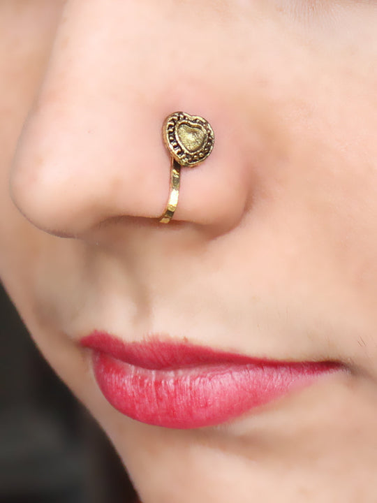 Poorvi Nose Ring