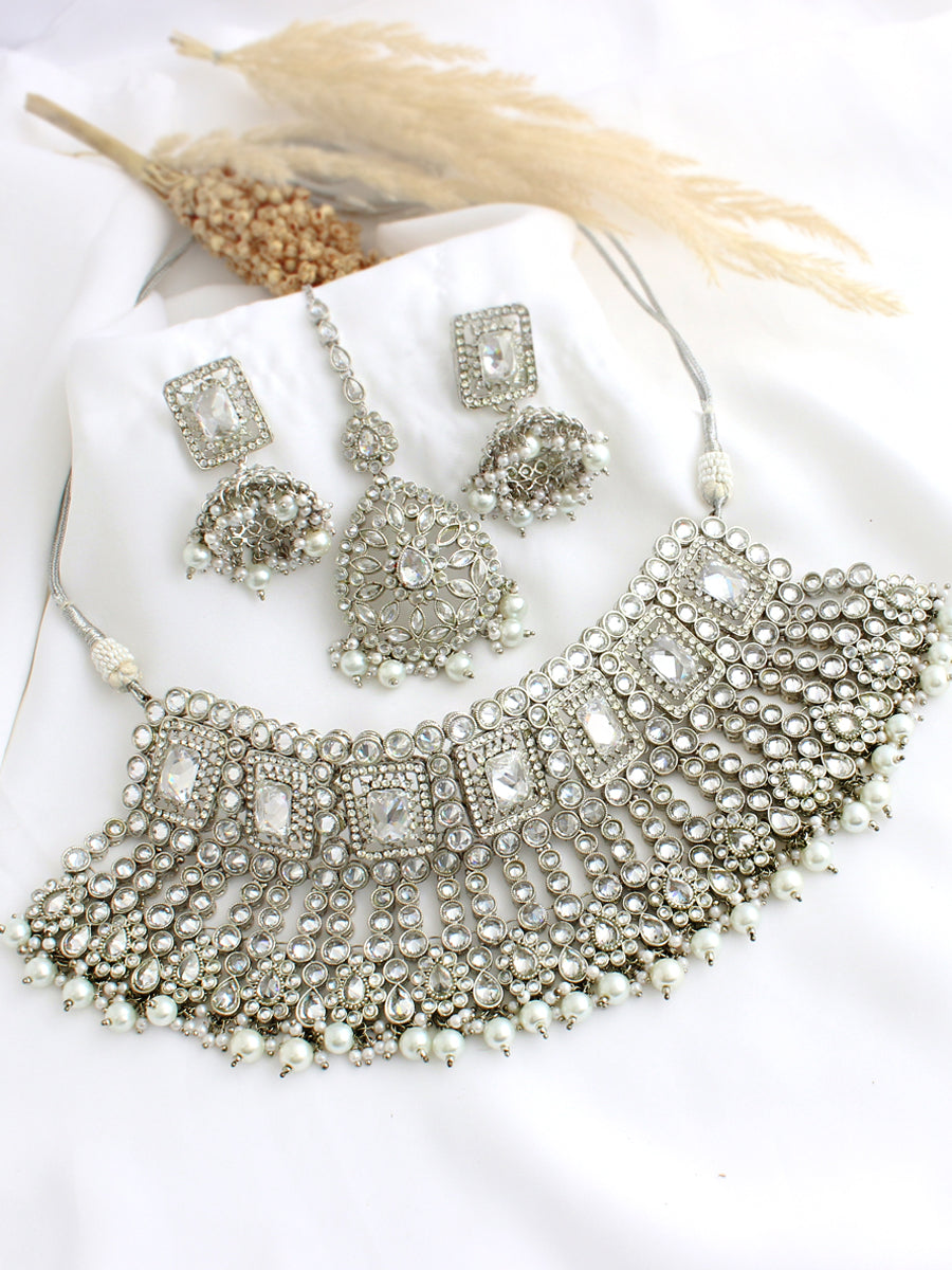 Ashna Necklace Earrings Tikka Set-Silver