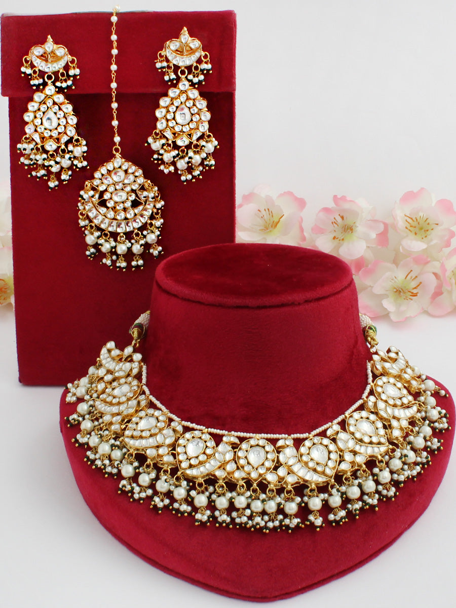 Alwar Bib Necklace Set-White