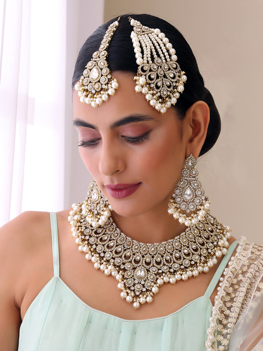 Somya Necklace Set-white