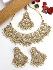 Pranshi Necklace Set-Gold