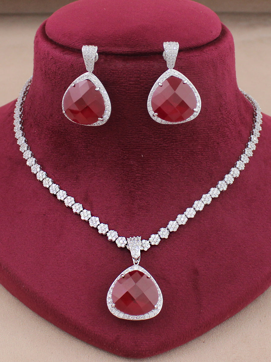 Alissa Pendant Necklace Set-Maroon