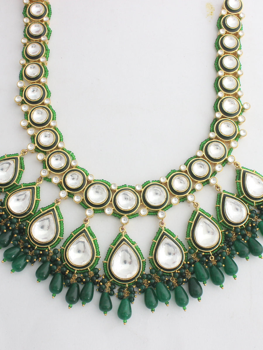 Shivika Necklace Set