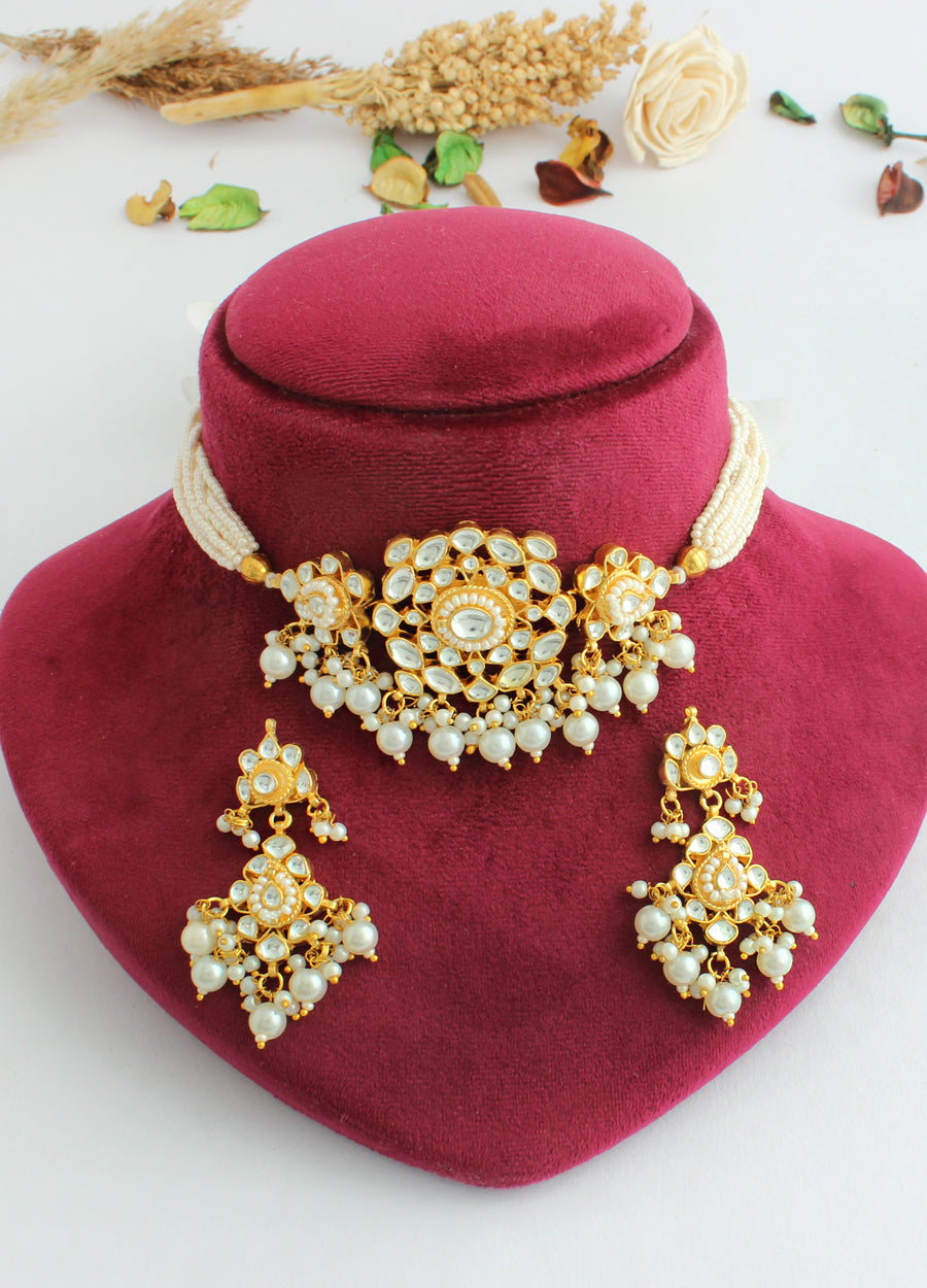 Anshika Choker Necklace Set