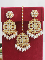 Vartika Bib Necklace Set