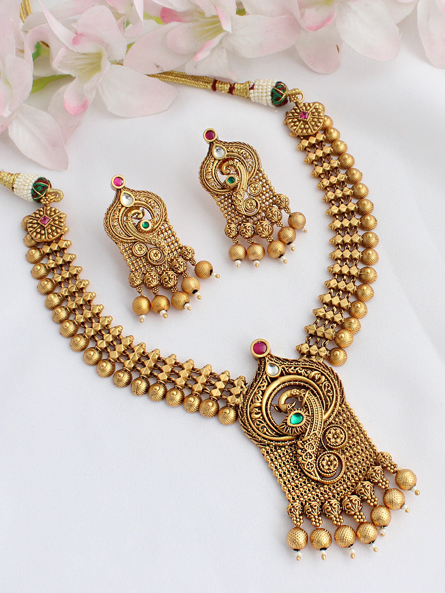 Bhagyashree Bib Necklace Set - Gold