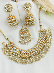 Shivanshi Kundan Necklace Set- White