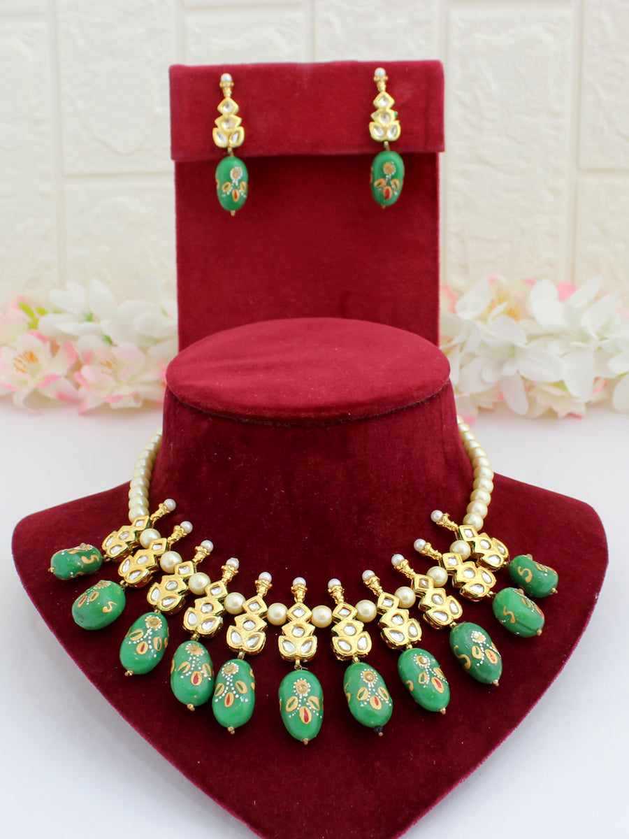 Avanti Necklace Set