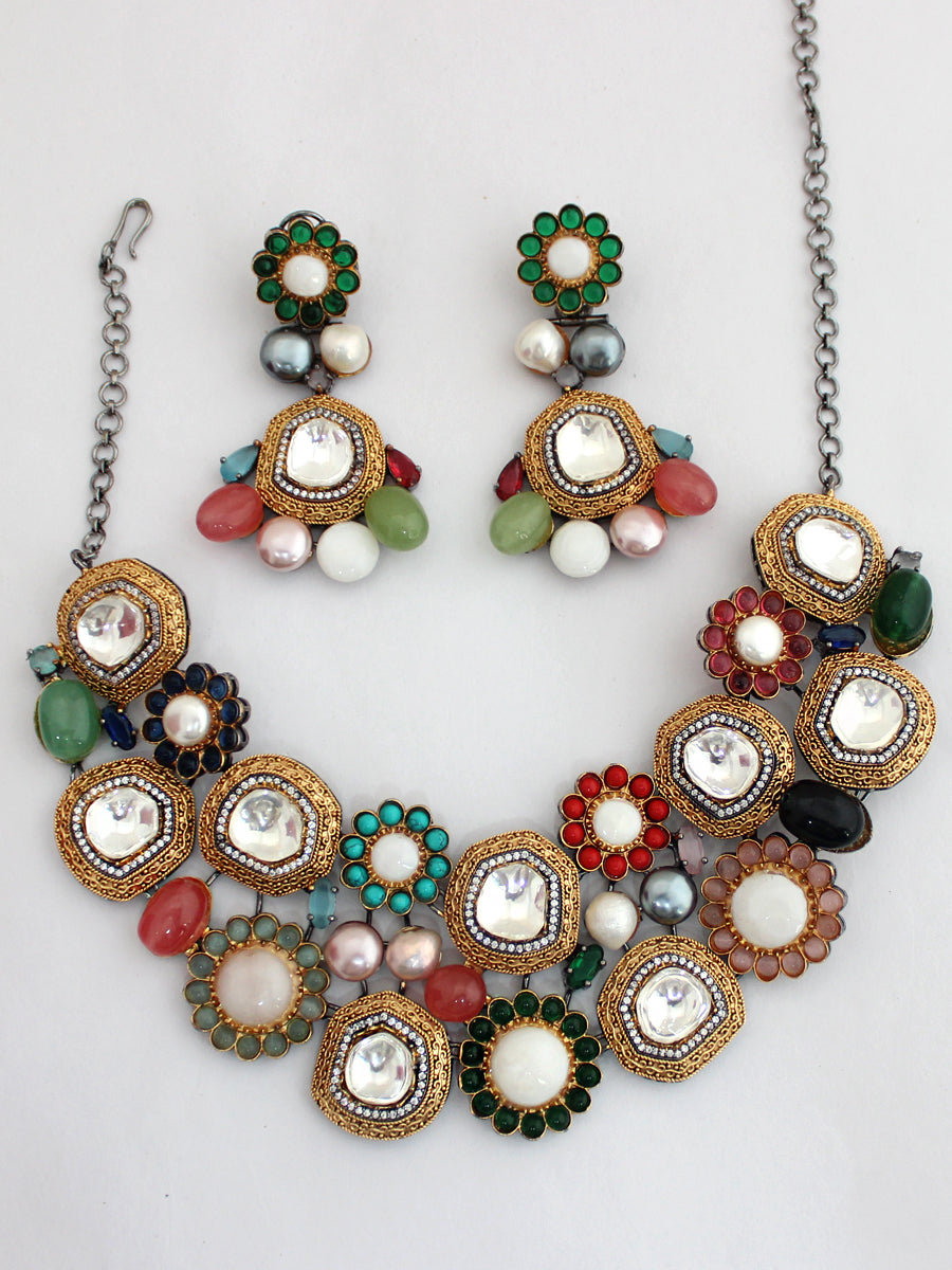 Isha Necklace Set