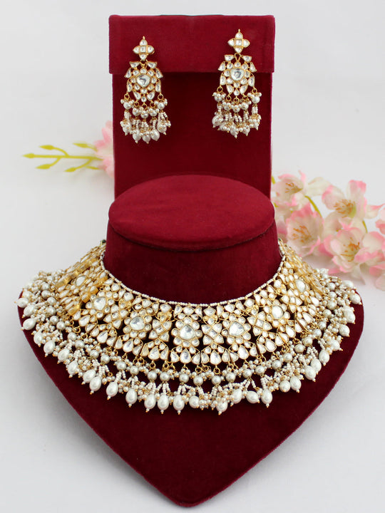 Prajakta Bib Necklace Set-White