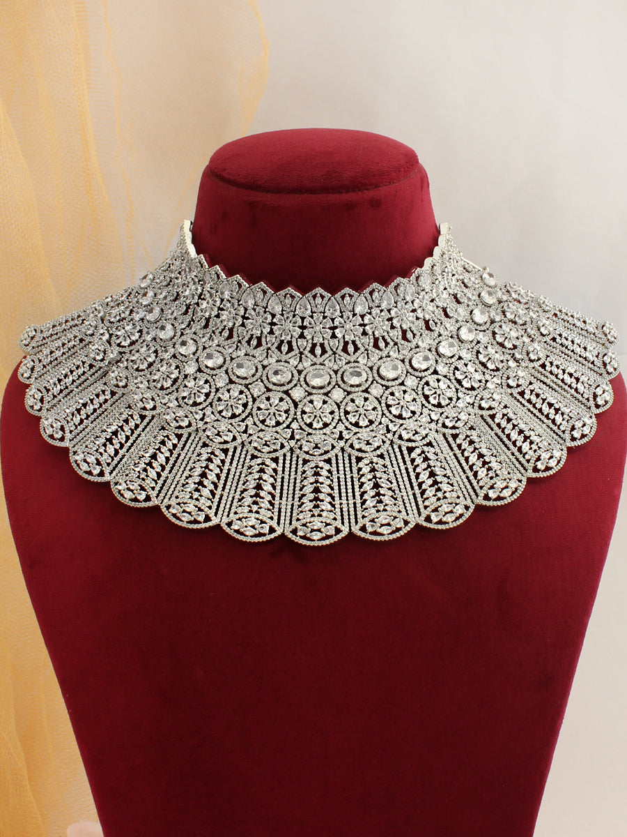 Tarasha Bib Necklace Set