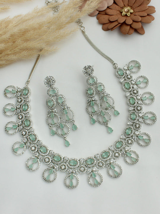 Issra Necklace Set - Mint green