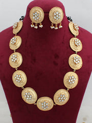 Sreeti Neckace Set-Golden