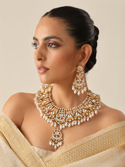 Disha Bib Necklace Set