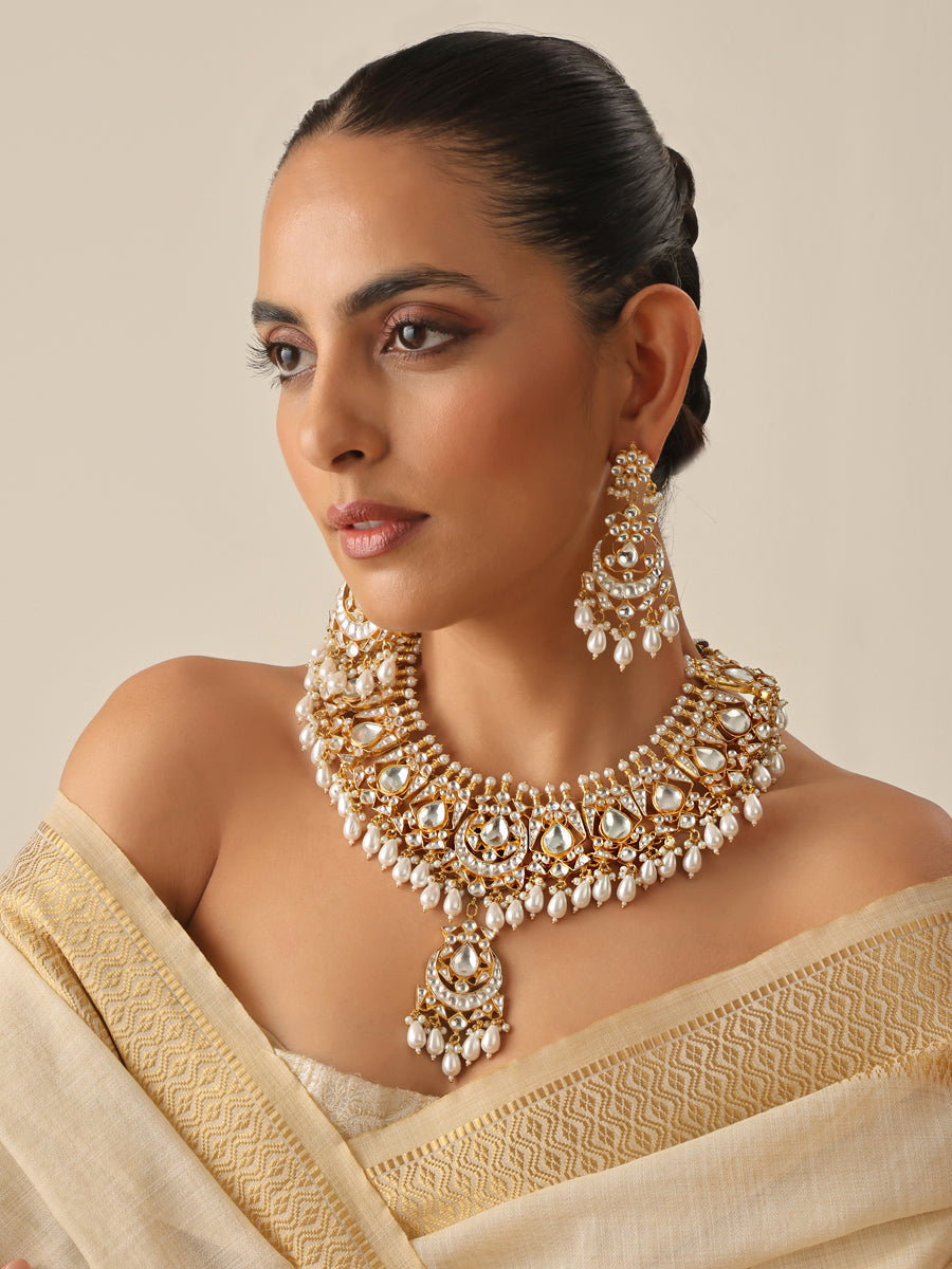 Disha Bib Necklace Set