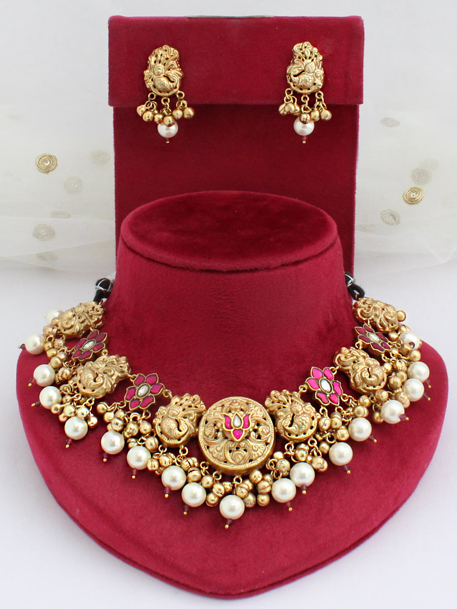 Bhavika Neckace Set-Hot Pink