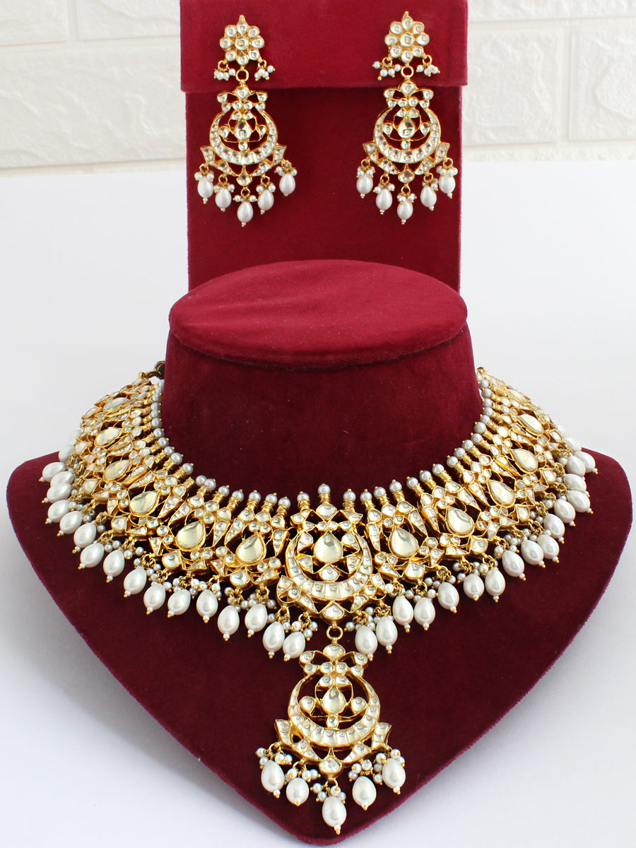 Disha Bib Necklace Set