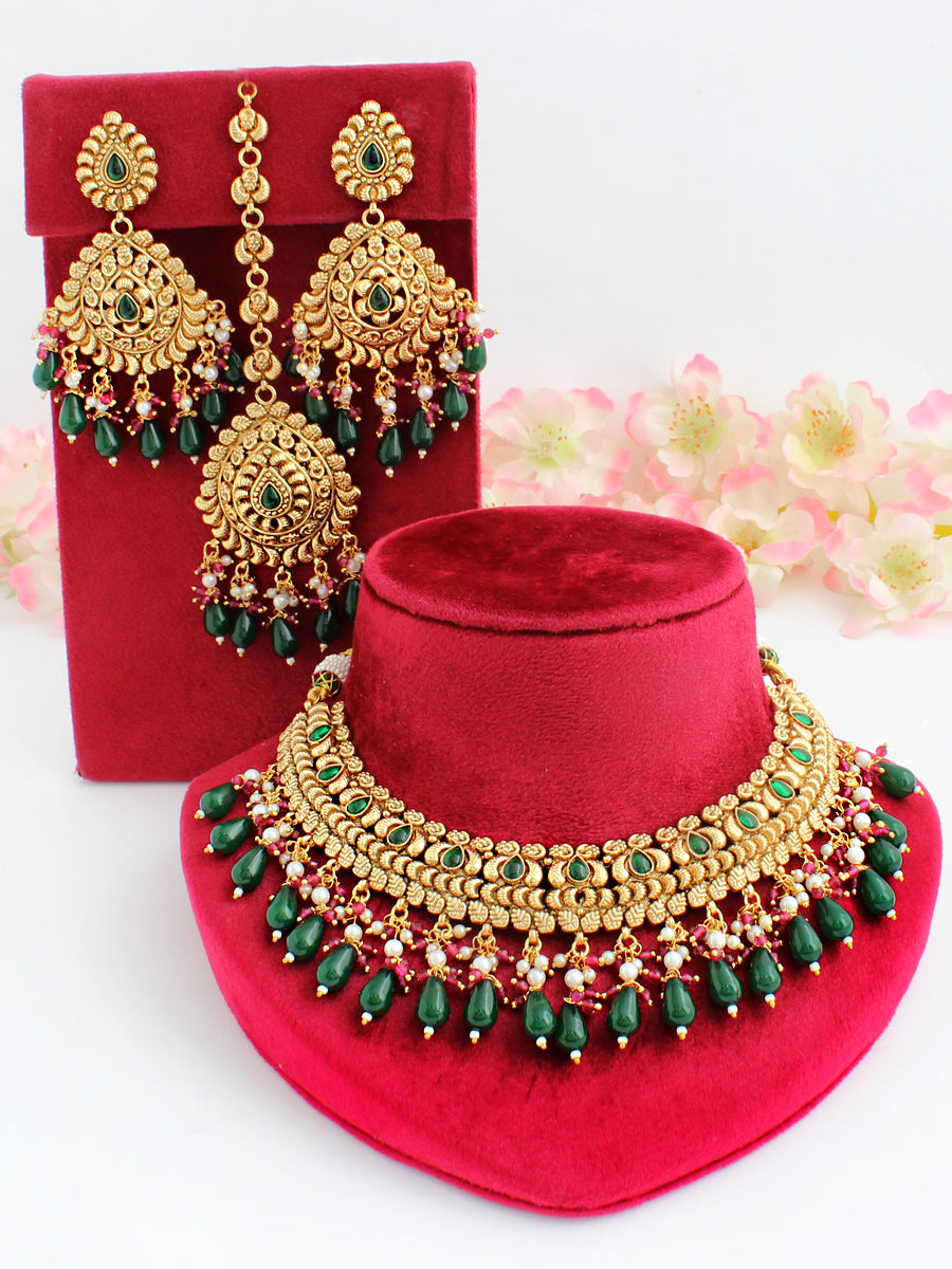 Aradhya Necklace Set