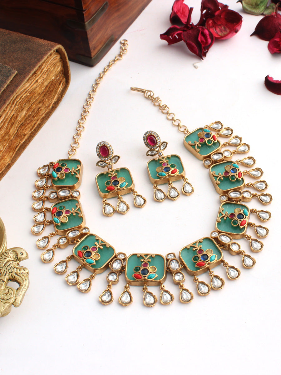 Kiansha Bib Necklace Set