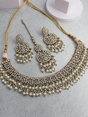 Anisha Bib Necklace Set